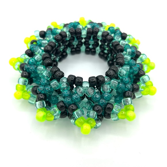 🌊🧪 “Sea Toxin” Kandi Cuff - Picture 2 of 5